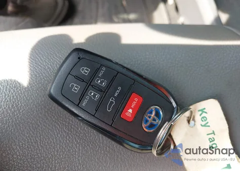 2021 Toyota Sienna Xle из США, поврежденный, VIN 5TDJSKFC0MS015645